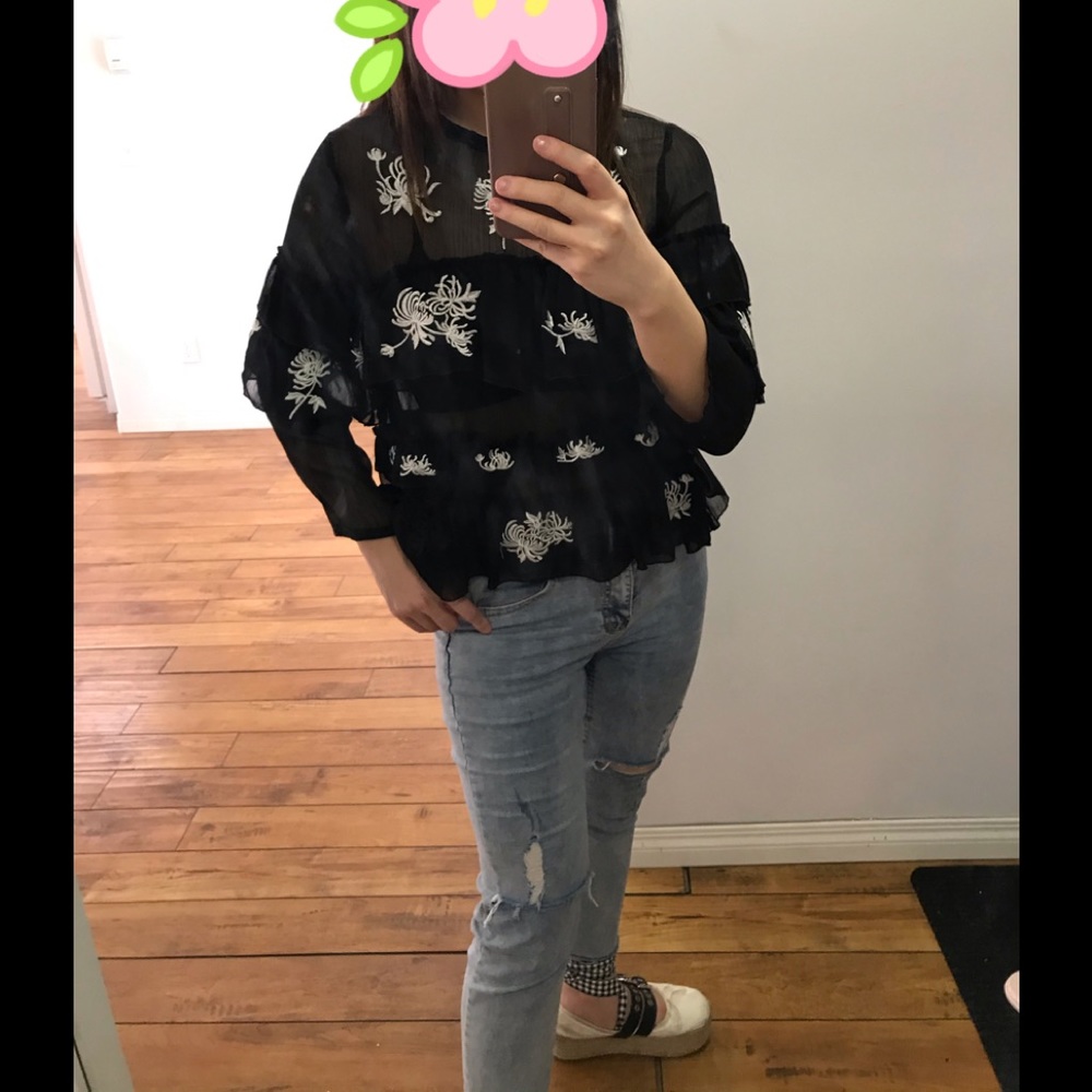 ZARA floral blouse 🌸